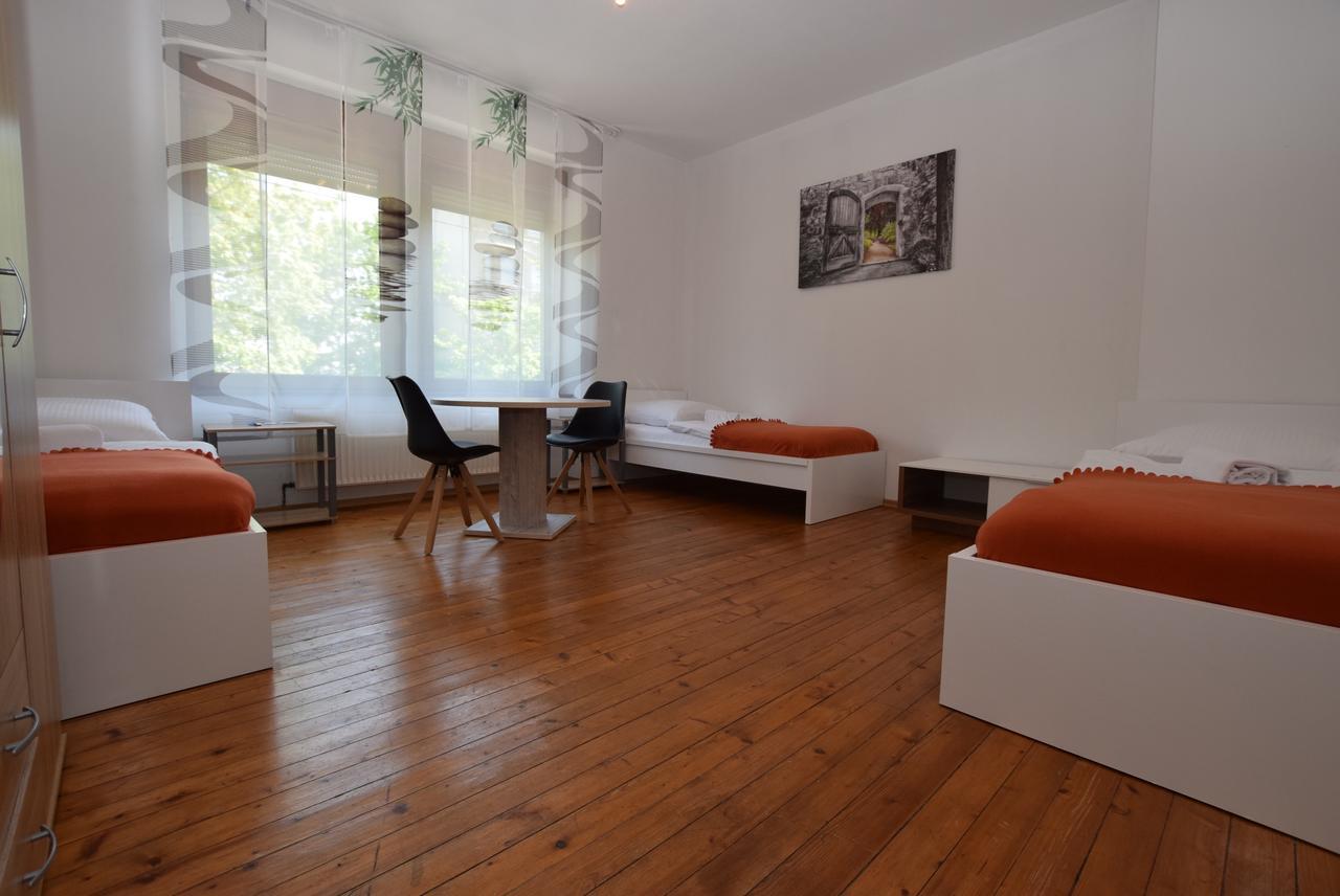 Apartment Ostendplatz Stuttgart Exterior foto